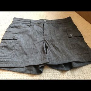 EUC Eddie Bauer size 4 hiking shorts